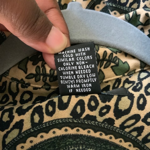 Vintage Tan Green Black Cropped Long Sleeve Top Paisley Leopard Print Size Large - Picture 7 of 7